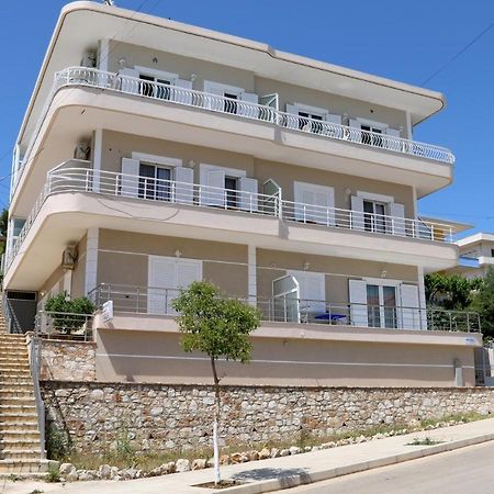 Isabela Apartments Саранде Екстериор снимка