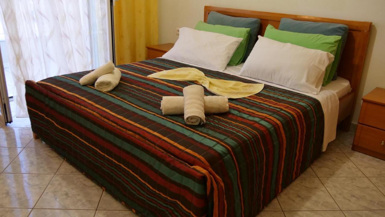 Isabela Apartments Саранде Екстериор снимка