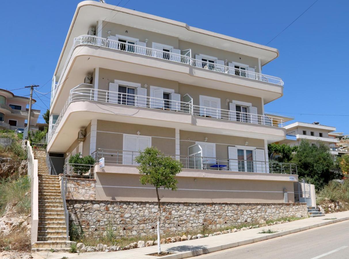 Isabela Apartments Саранде Екстериор снимка