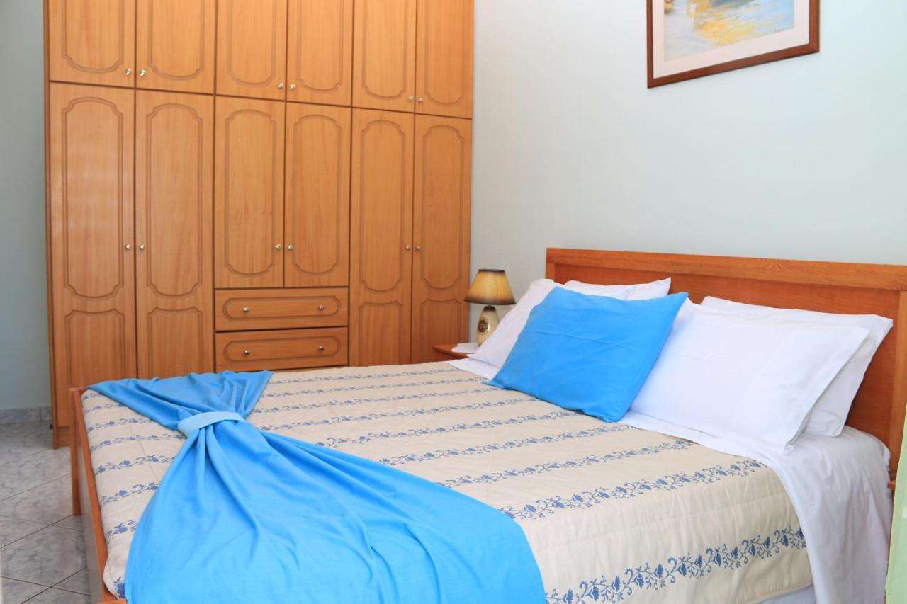 Isabela Apartments Саранде Екстериор снимка