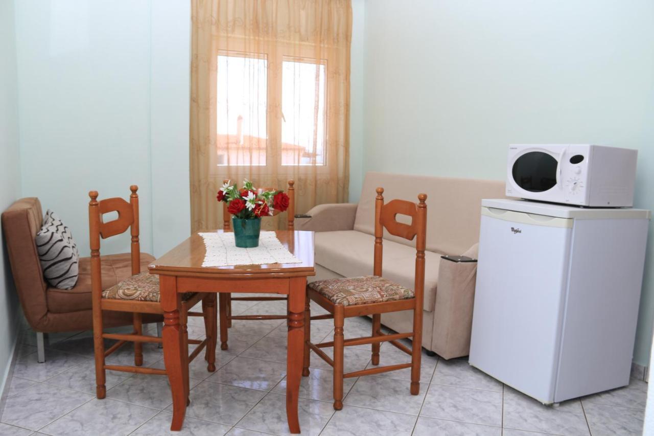 Isabela Apartments Саранде Екстериор снимка