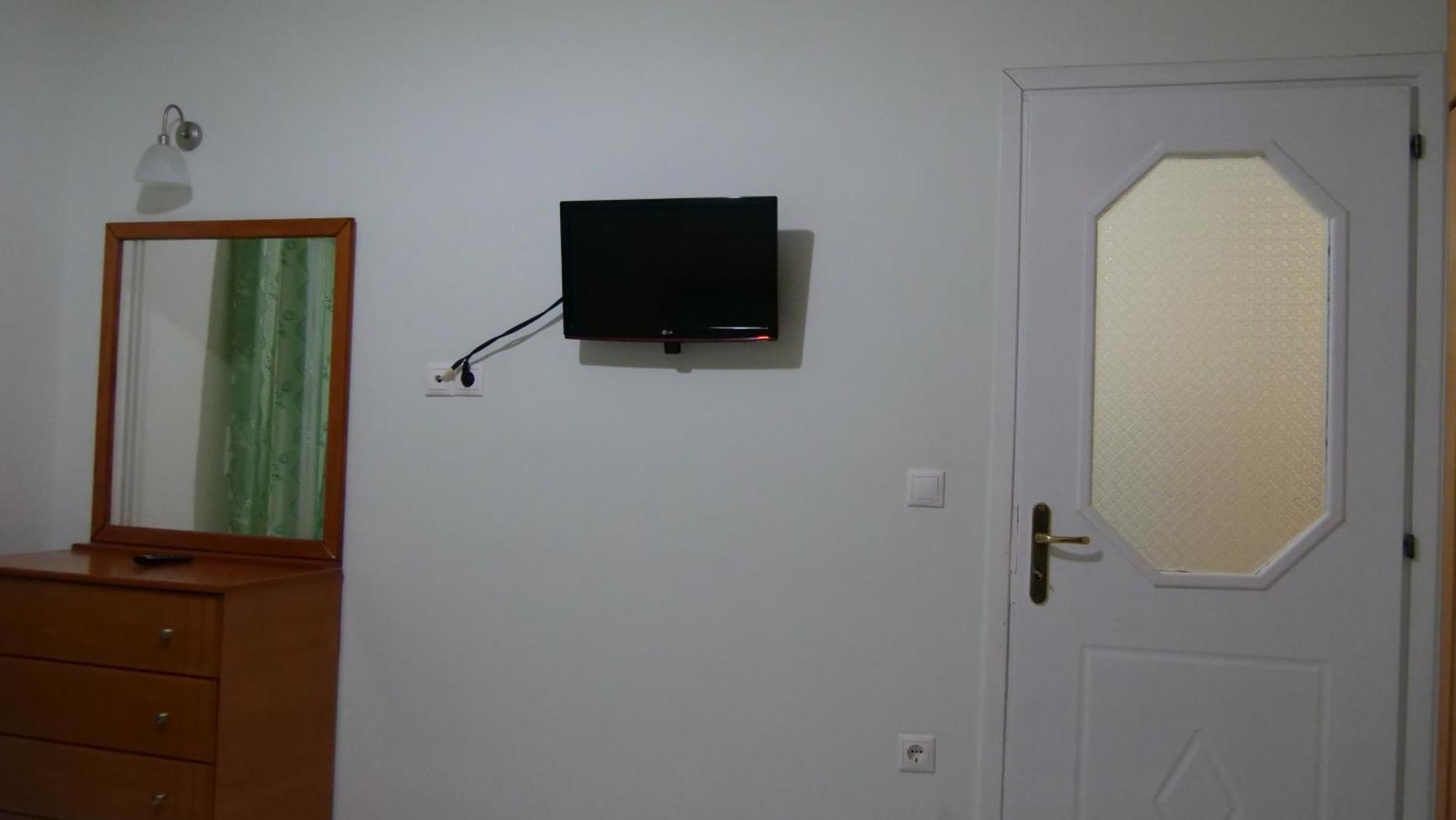Isabela Apartments Саранде Екстериор снимка