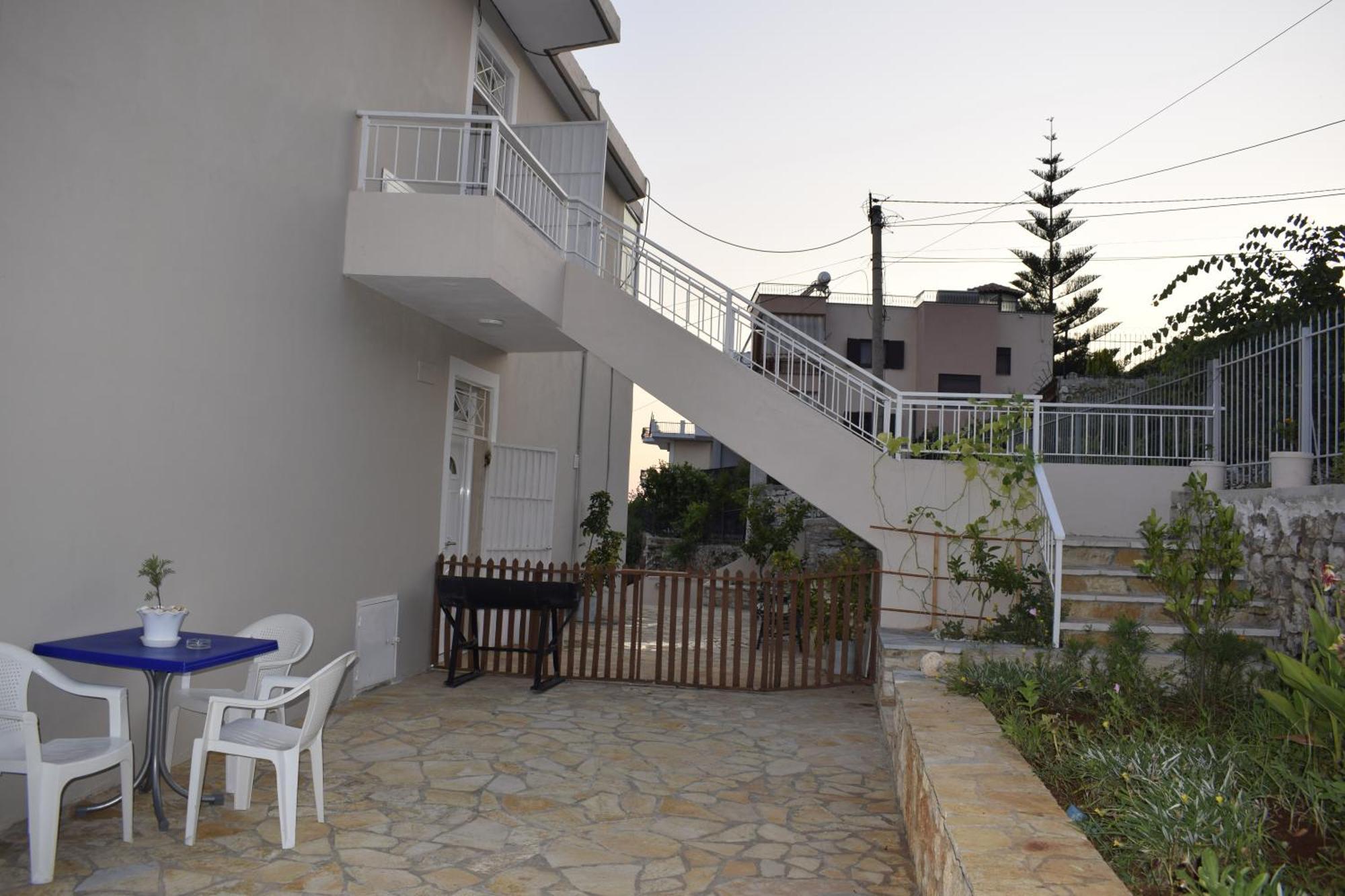 Isabela Apartments Саранде Екстериор снимка