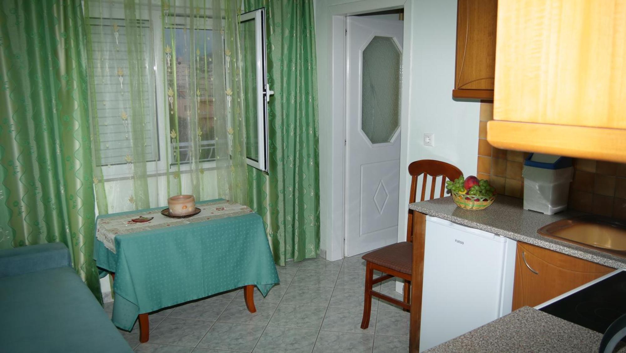 Isabela Apartments Саранде Екстериор снимка