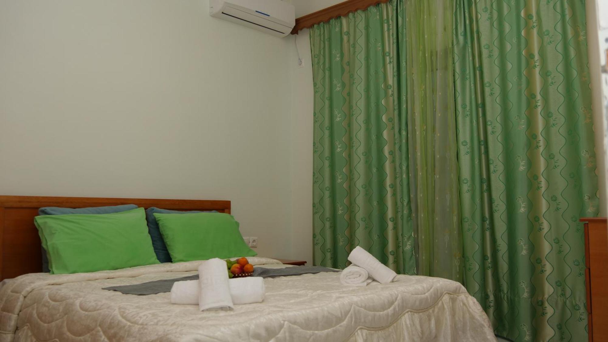 Isabela Apartments Саранде Екстериор снимка